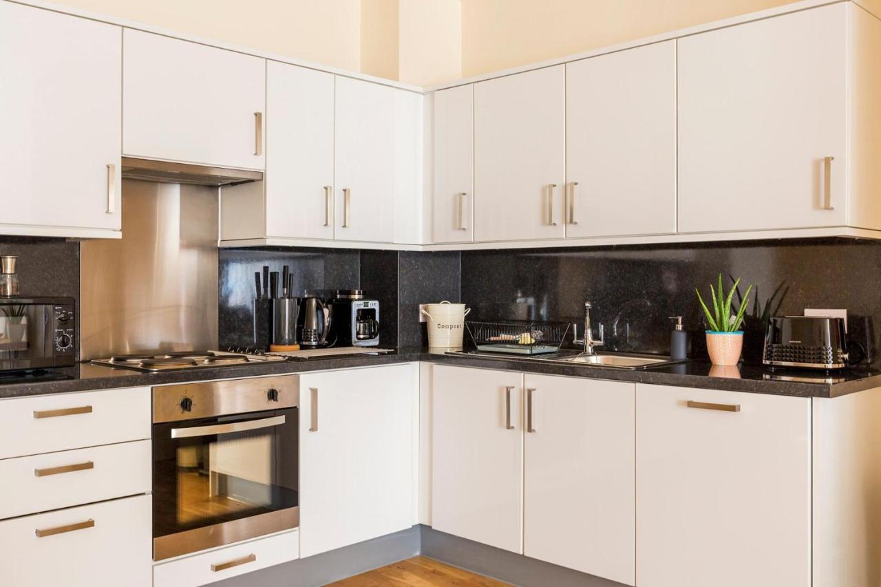 Panorama Apartments By Mesh Accommodation Short & Long Term Lets Ashford For Contractors Or Corporate Stays Ashford (Kent) Exterior foto