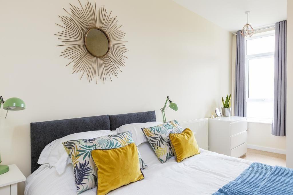 Panorama Apartments By Mesh Accommodation Short & Long Term Lets Ashford For Contractors Or Corporate Stays Ashford (Kent) Exterior foto