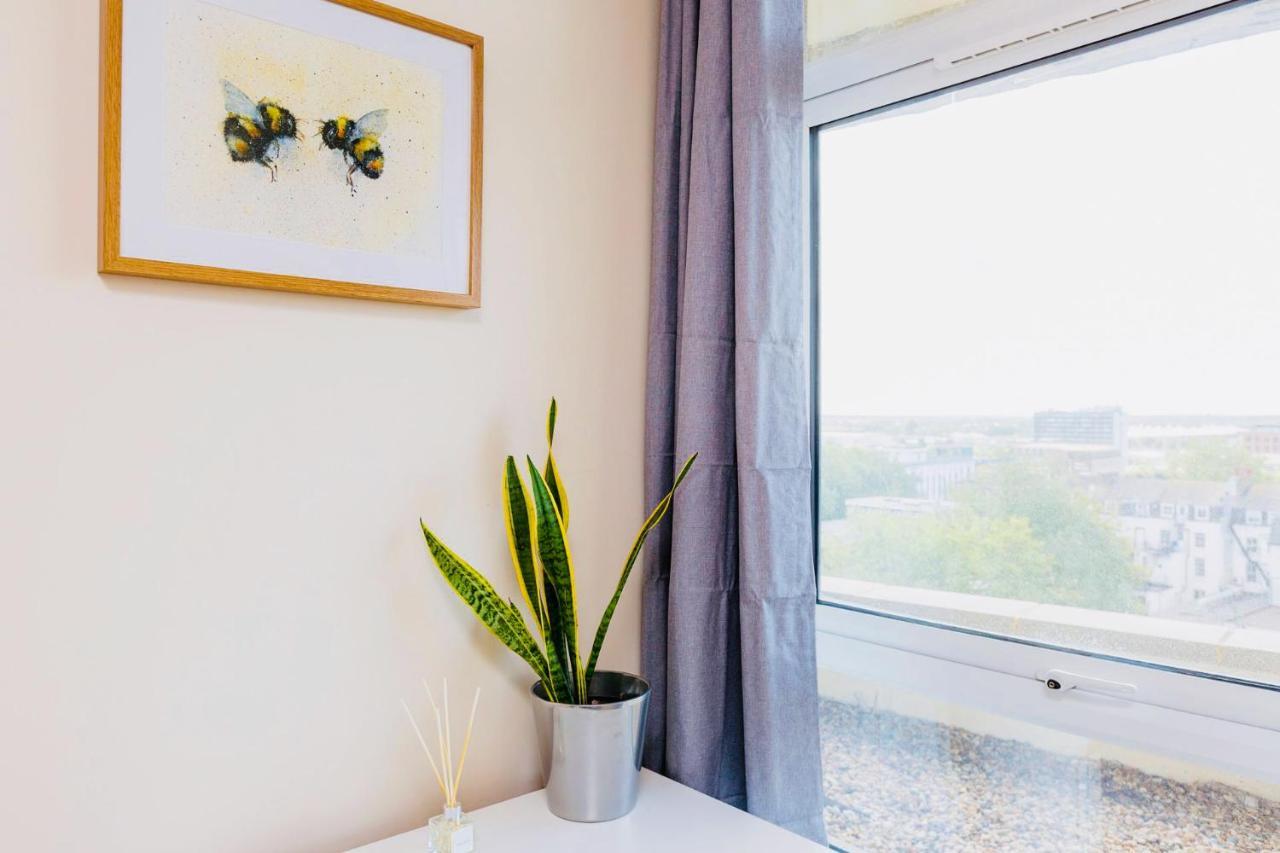 Panorama Apartments By Mesh Accommodation Short & Long Term Lets Ashford For Contractors Or Corporate Stays Ashford (Kent) Exterior foto