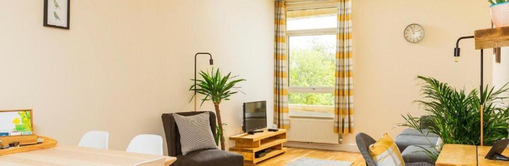 Panorama Apartments By Mesh Accommodation Short & Long Term Lets Ashford For Contractors Or Corporate Stays Ashford (Kent) Exterior foto
